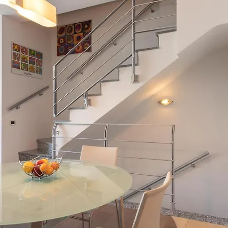 アパート Martina's Amazing View By Halldis ペルレード